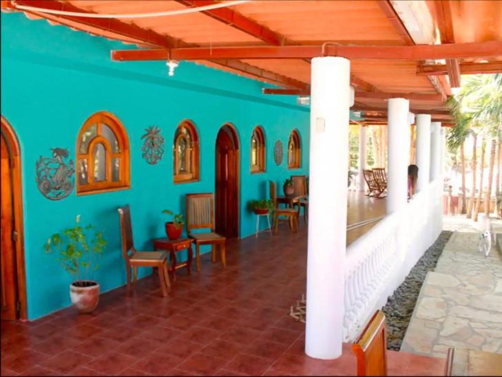 Casa De Los Cocos Bed & Breakfast Transito Dış mekan fotoğraf